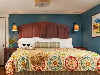 New Hampshire Bed and Breakfast Rooms at Sugar HIll Inn